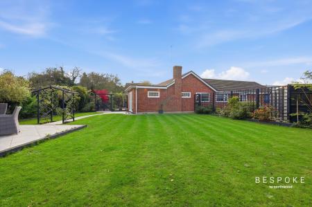 5 bedroom Bungalow for sale in Bramston Close, Great Baddow, CM2