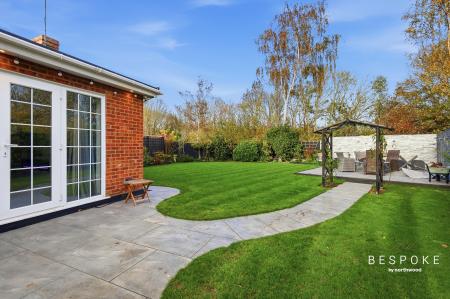 5 bedroom Bungalow for sale in Bramston Close, Great Baddow, CM2