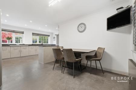 5 bedroom Bungalow for sale in Bramston Close, Great Baddow, CM2