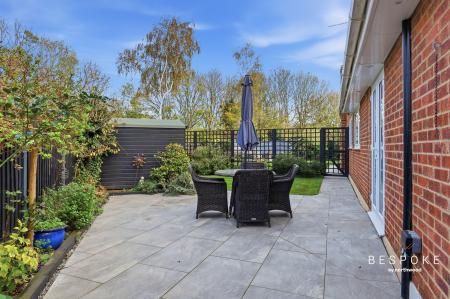 5 bedroom Bungalow for sale in Bramston Close, Great Baddow, CM2