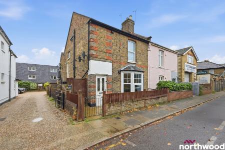 1 bedroom Ground floor maisonette to let in Rochford Road, Chelmsford, CM2