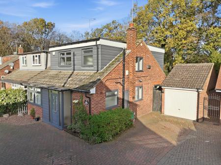 4 bedroom Semi-detached house for sale in Victors Crescent, Hutton, Brentwood, CM13