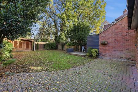 4 bedroom Semi-detached house for sale in Victors Crescent, Hutton, Brentwood, CM13