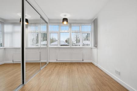 3 bedroom Semi-detached house for sale in Crescent Road, Warley, Brentwood, CM14