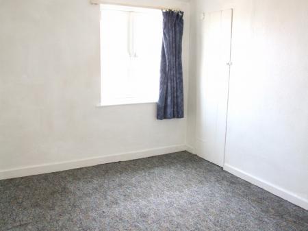 1 bedroom Terraced House to let in Fingringhoe Road, Colchester, CO2