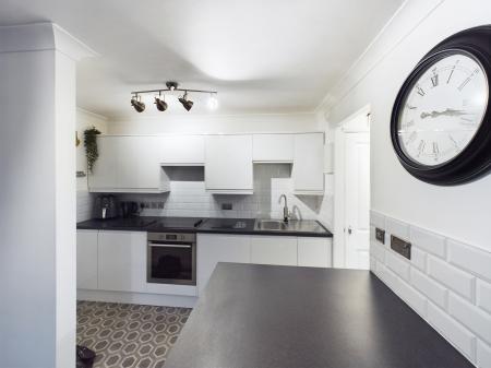 1 bedroom Flat to let in Inkerpole Place, Chelmer Village, Chelmsford, CM2