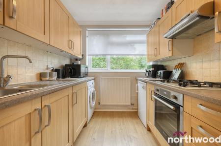 2 bedroom Flat for sale in Haig Court, Chelmsford, CM2