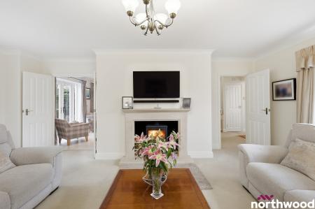 4 bedroom Detached house for sale in Ingrave Road, Brentwood, CM13