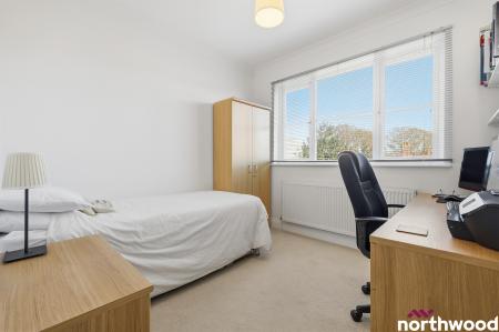 4 bedroom Detached house for sale in Ingrave Road, Brentwood, CM13