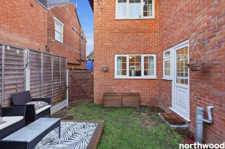 2 bedroom End of terrace house for sale in Ongar Road, Brentwood, CM15
