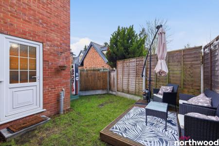 2 bedroom End of terrace house for sale in Ongar Road, Brentwood, CM15