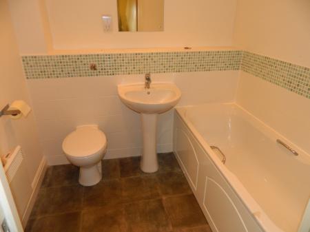 2 bedroom Flat for sale in Baden Powell Close, Great Baddow, CM2
