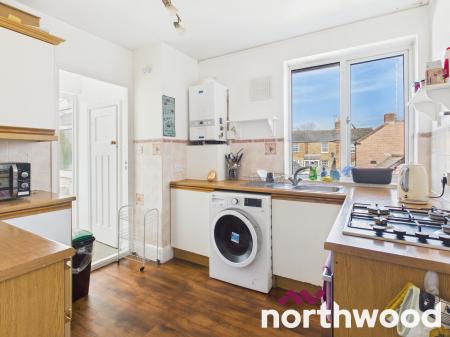 3 bedroom Maisonette to let in Coval Lane, Chelmsford, CM1