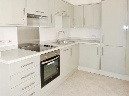 2 bedroom Flat to let in Bath Road, Cheltenham, GL53