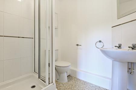 2 bedroom Flat to let in Gemini Close, Golden Valley, Cheltenham, GL51