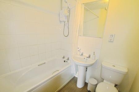 1 bedroom Flat to let in Leckhampton Place, Old Station Drive, Leckhampton, Cheltenham, GL53