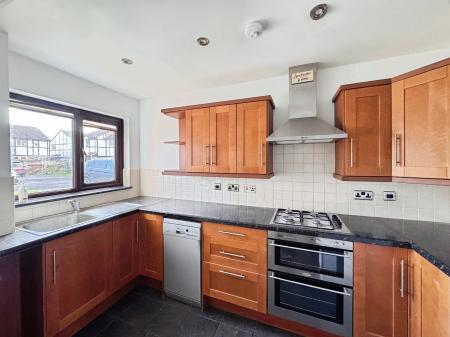 3 bedroom Semi-detached house to let in Willowbrook Drive, Cavendish Park, Cheltenham, GL51