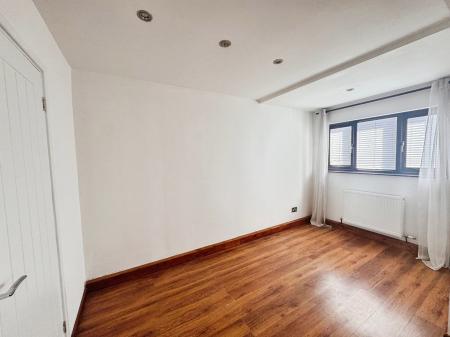 3 bedroom Semi-detached house to let in Willowbrook Drive, Cavendish Park, Cheltenham, GL51