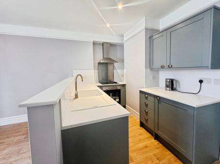 1 bedroom Flat to let in Grosvenor Street, Central, Cheltenham, GL52