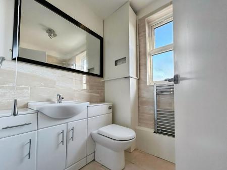 1 bedroom Flat to let in Bath Road, Central, Cheltenham, GL53