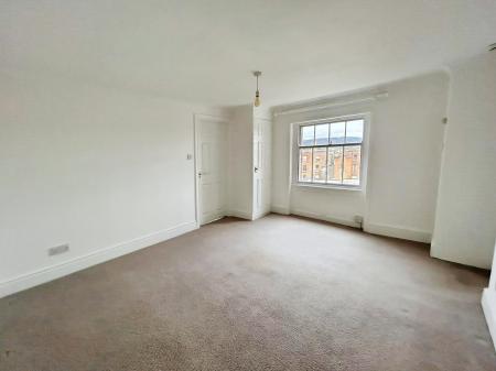 1 bedroom Flat to let in Lansdown Crescent, Lansdown, Cheltenham, GL50