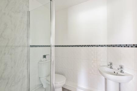 2 bedroom Flat to let in Gemini Close, Golden Valley, Cheltenham, GL51