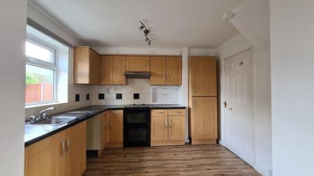 4 bedroom Semi-detached house to let in Three Sisters Lane, Prestbury, GL52