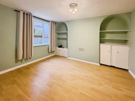 1 bedroom Flat to let in Albert Place, Pittville, Cheltenham, GL52