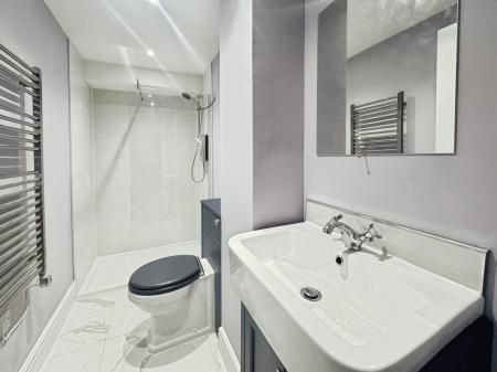 1 bedroom Flat to let in Grosvenor Street, Central, Cheltenham, GL52