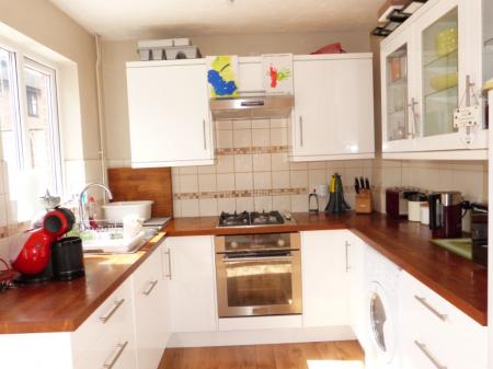 2 bedroom Terraced House to let in Hopwood Grove, Fairview, Cheltenham, GL52