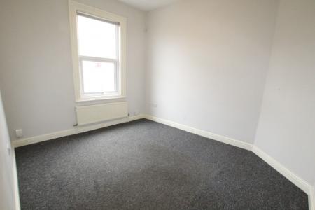 2 bedroom Flat to let in Prestbury Road, Pittville, Cheltenham, GL52