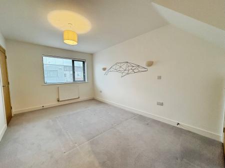 2 bedroom Terraced House to let in Grove Street, Cheltenham, GL50