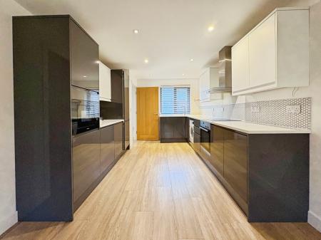 2 bedroom Terraced House to let in Grove Street, Cheltenham, GL50