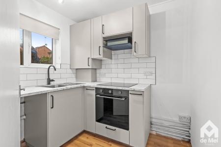 1 bedroom Flat to let in Reddings Park, Reddings, Cheltenham, GL51