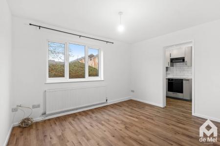 1 bedroom Flat to let in Reddings Park, Reddings, Cheltenham, GL51
