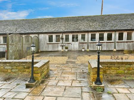 Stow Road, Alderton, GL20