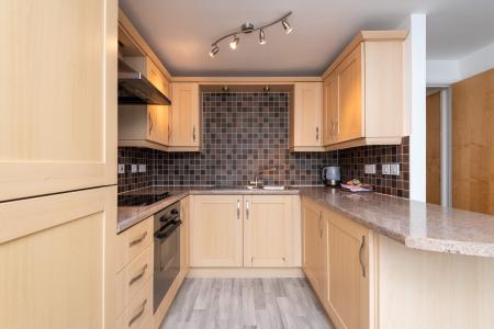 2 bedroom Flat to let in Dunlin Terrace, Cavendish Park, Cheltenham, GL51