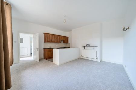 1 bedroom Studio flat to let in Lansdown Place, Cheltenham, GL50