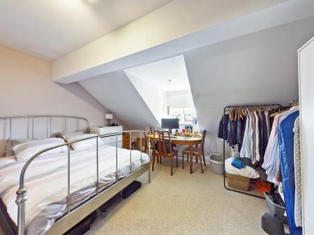 2 bedroom Flat to let in Lightfoot Street, Hoole, Chester, CH2