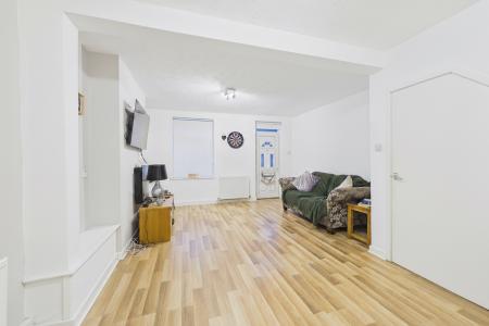 2 bedroom Terraced House to let in Edge Grove, Hoole, Chester, CH2