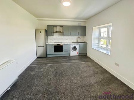 2 bedroom Flat to let in Dandelion Place, Southminster, CM0
