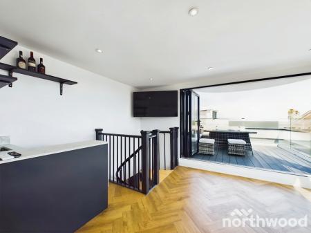 4 bedroom Detached house to let in Percival Road, Walton-on-the-Naze, CO14