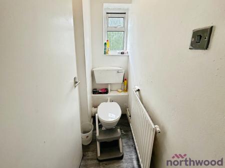 2 bedroom Flat for sale in (SALES) Malan Square, Elm Park, RM13