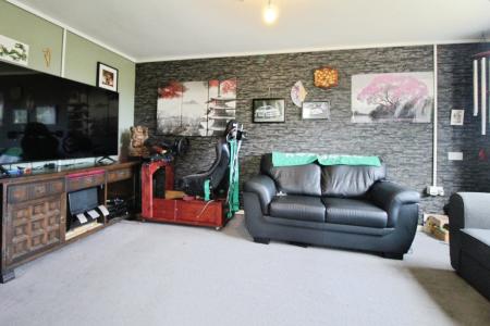 1 bedroom Flat for sale in Fraser Close, Shoeburyness, SS3
