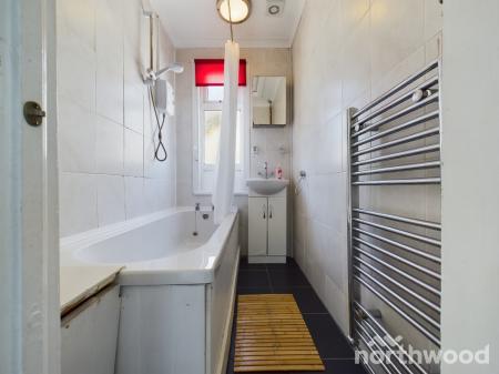 3 bedroom Semi-detached house for sale in Kings Avenue, Holland on Sea, CO15