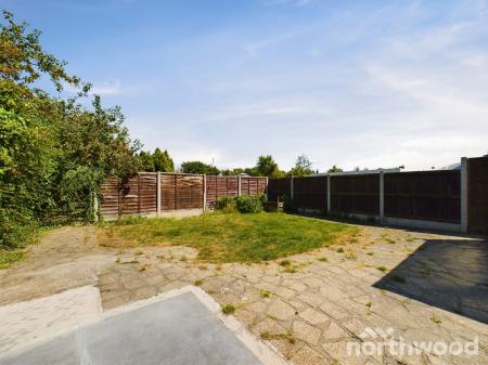 3 bedroom Semi-detached house for sale in Kings Avenue, Holland on Sea, CO15