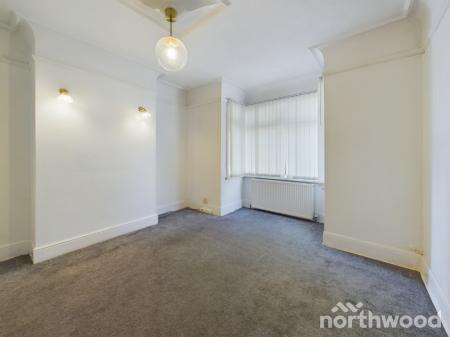 3 bedroom Semi-detached house for sale in Kings Avenue, Holland on Sea, CO15