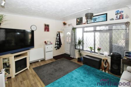 1 bedroom Chalet for sale in Lilac Avenue, Bel Air Estate, Seawick, CO16