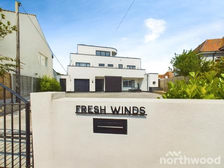 4 bedroom Detached house for sale in Percival Road, Walton-on-the-Naze, CO14