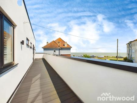 4 bedroom Detached house for sale in Percival Road, Walton-on-the-Naze, CO14